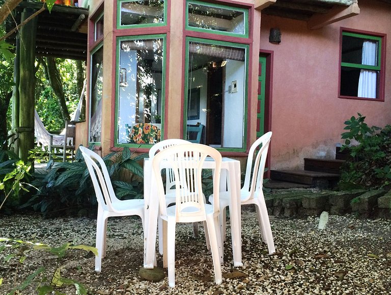 Studio Básico com cozinha e varanda
